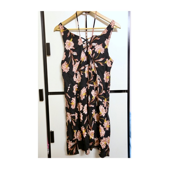 Painting the Stars Black Dress | Small | NEW - Picture 7 of 7